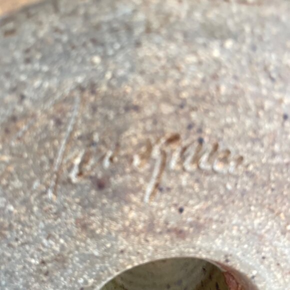 Handcrafted Stoneware Bundt Cake Pan With Lid Speckled Beige & Brown Finish Circ - Picture 5 of 13